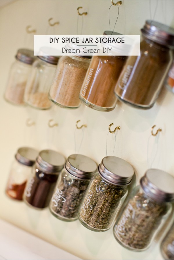 DIY Spice Jar Storage » Dream Green DIY