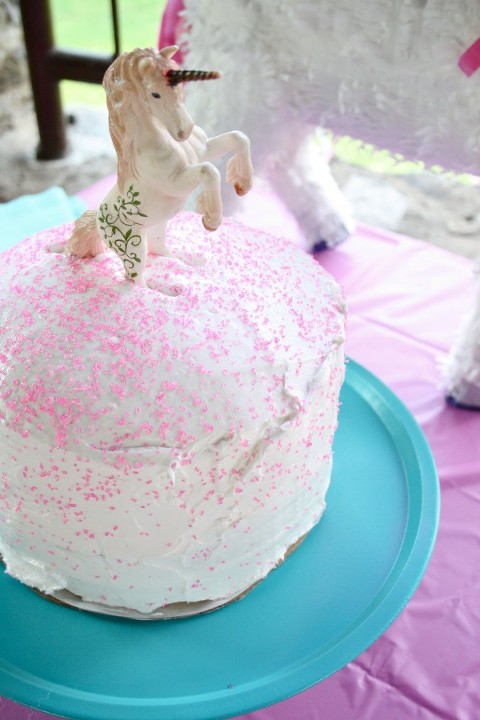 Weekly Pinterest Challenge: A Magical Unicorn Party - Dream Green DIY