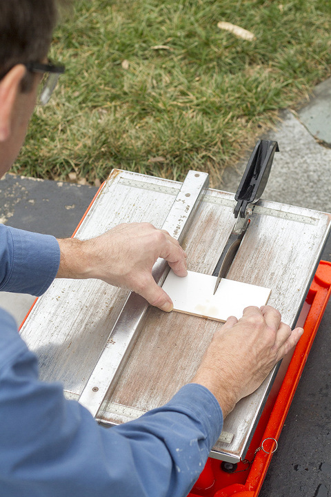 DIY White Subway Tile Backsplash | dreamgreendiy.com + @builddirect