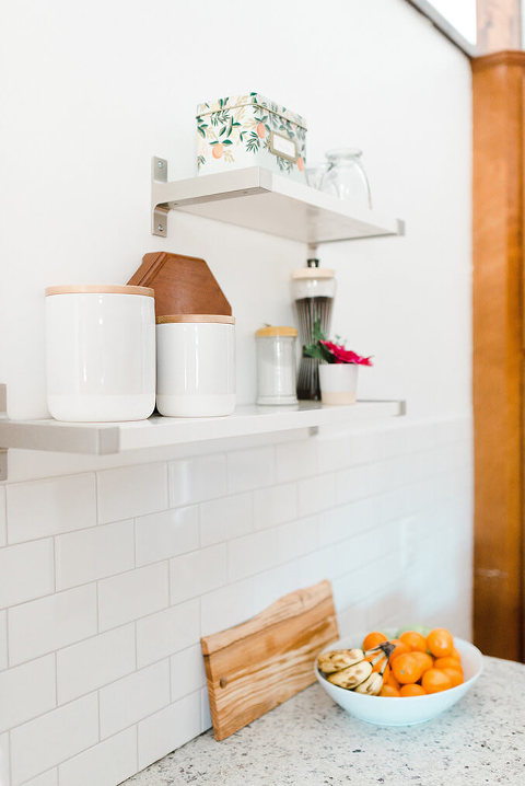 White Subway Tile Backsplash | dreamgreendiy.com