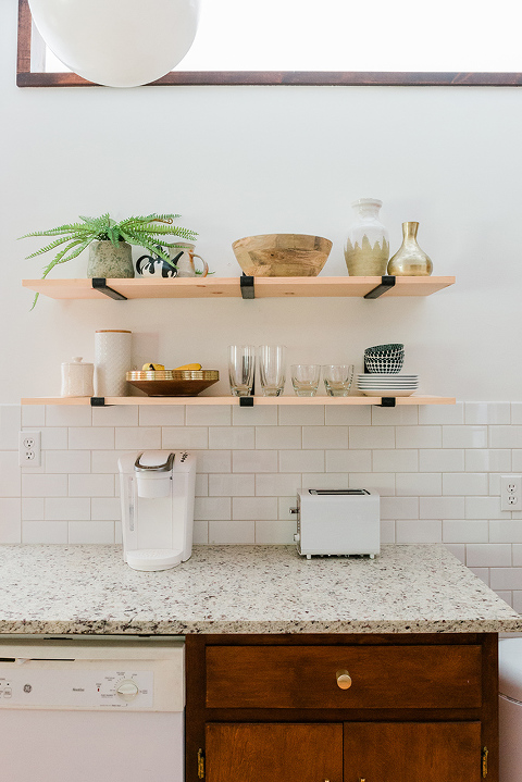 Should You Use Open Shelves in the Kitchen?