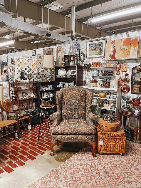 Consignment antiques deals stores near me