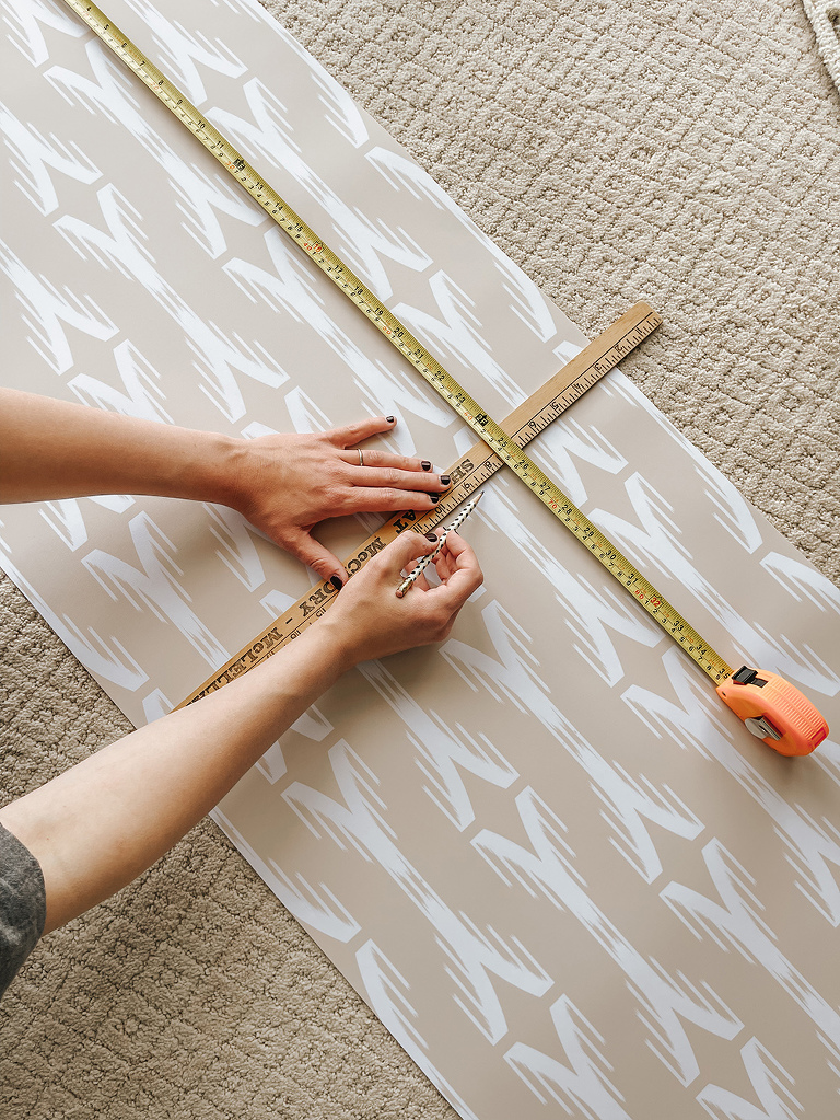 How To Turn Wallpaper Scraps Into Drawer Liners - Dream Green DIY