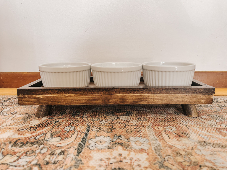 DIY Wooden Pet Food Bowl Stand - Dream Green DIY