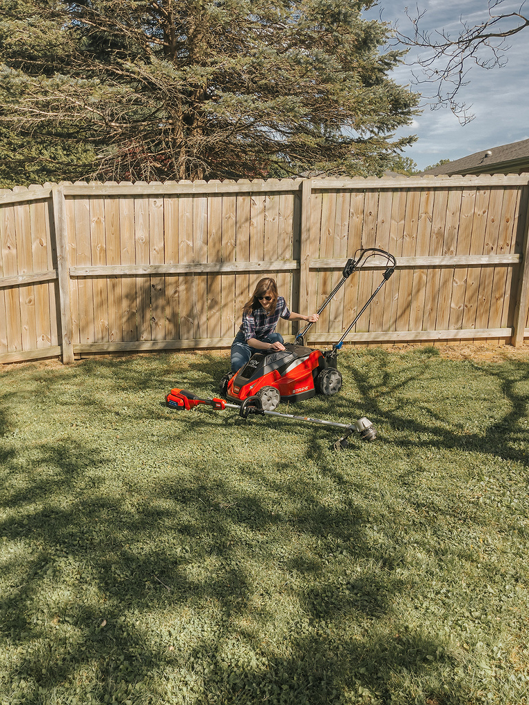 Nothing Stripes Like It: The New Toro® 21 60V Max* Stripe™ Mower